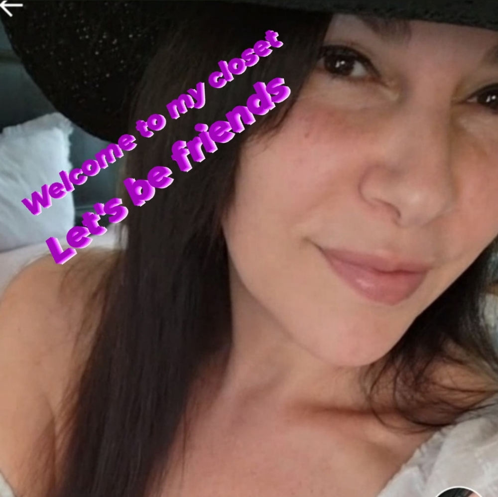 Meet your Posher, Linda